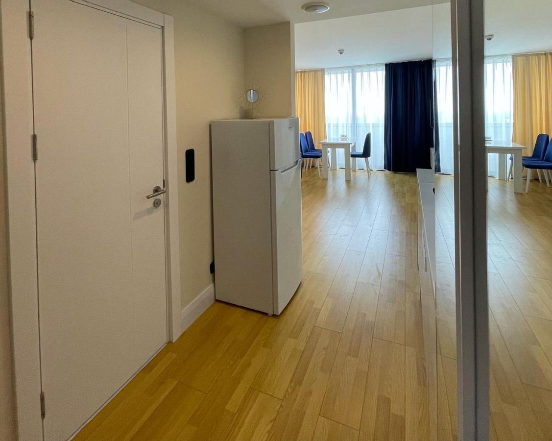 Luxury Sea View Orbi City バトゥーミ エクステリア 写真