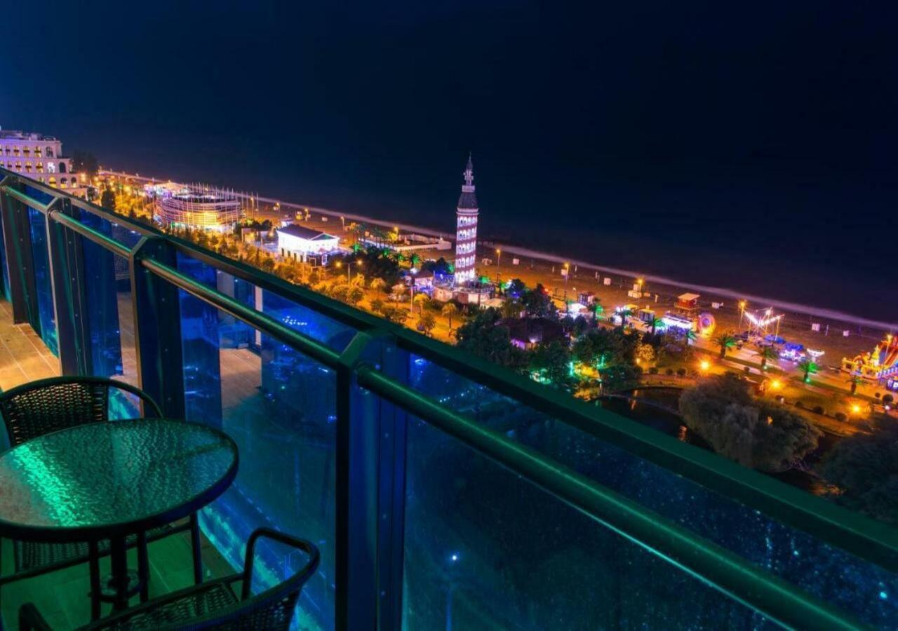 Luxury Sea View Orbi City バトゥーミ エクステリア 写真